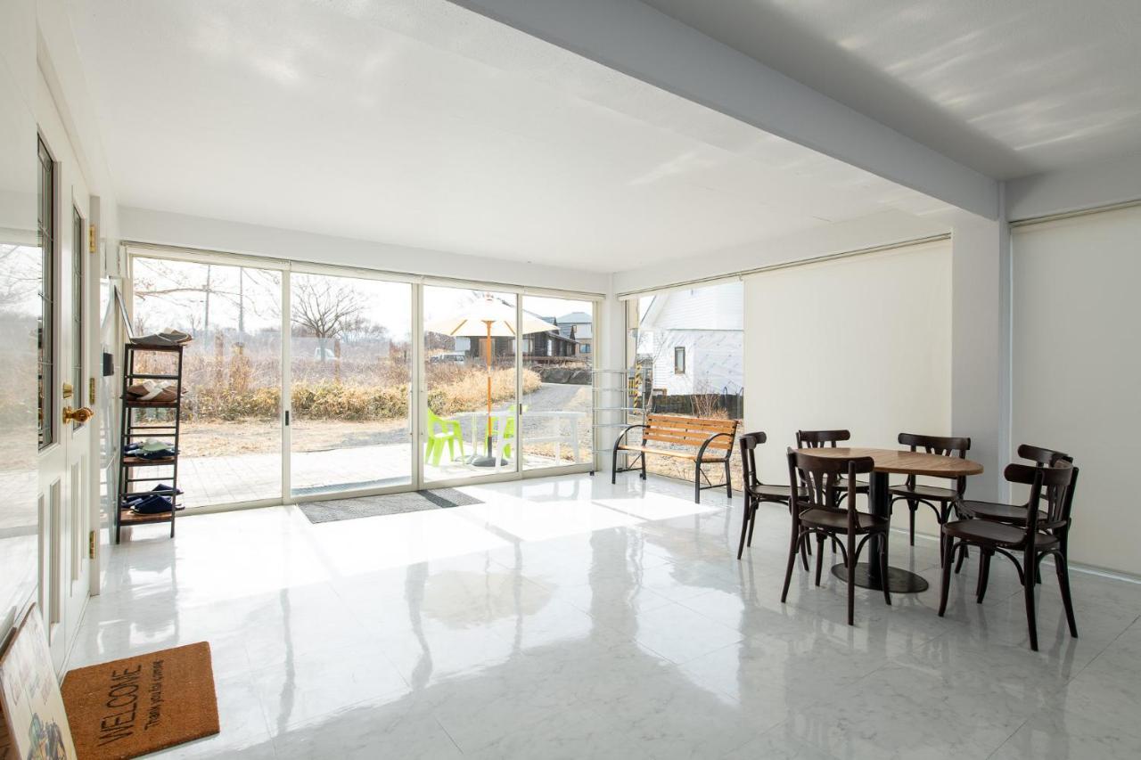 Вілла Sea Side House Toya Toyako Екстер'єр фото